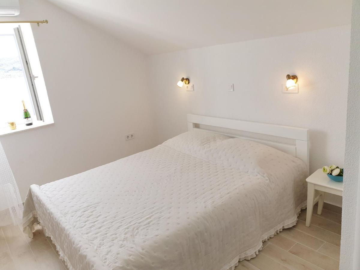 Rooms Primosten Luaran gambar